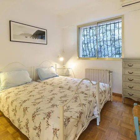 Villefranche-sur-mer Sleeps 4 Pool Air Con * Villefranche-sur-Mer
